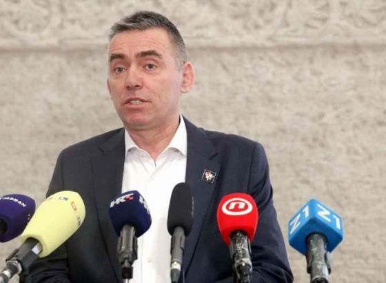 Mlinarić predao DORH-u nadopunu kaznene prijave za ratne zločine, obuhvaća 64 oficira JNA