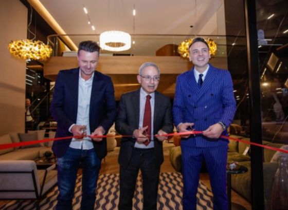 Elvir Bolić otvorio ekskluzivni salon namještaja u Sarajevu, na otvorenju bili Bešlić, Mamić...