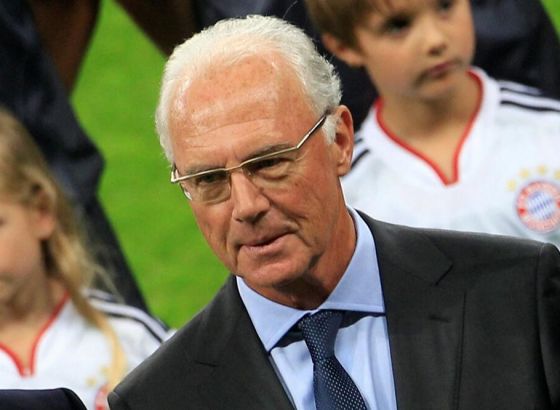 Tužna vijest za sve kojima je fudbal u srcu - preminuo Franc Bekenbauer