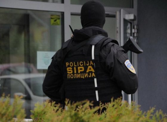 Akcija SIPA-e: Slobode lišeno osam osoba, izvršeni pretresi na 19 lokacija u Bijeljini