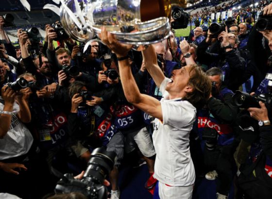 Modrića jedan naslov dijeli od titule najtrofejnijeg igrača u povijesti Real Madrida