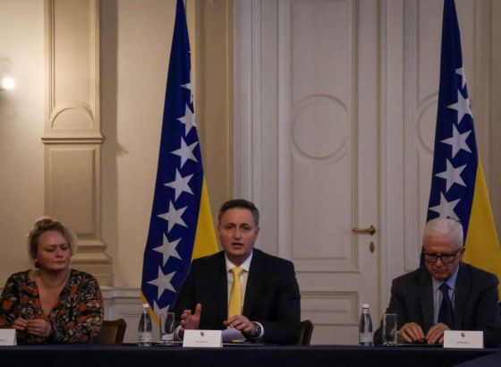 Sjednica Savjeta za vanjsku politiku i Savjeta za ekonomska pitanja pri Bećirovićevom kabinetu