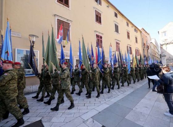 Hrvatski ministar: Vojni rok je preozbiljna tema i zahtijeva koncenzus