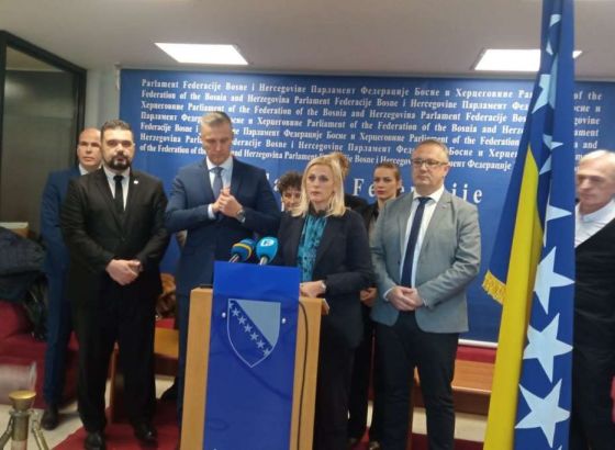 Klub zastupnika DF-a: Izmjene Poslovnika predviđaju korak nazad u parlamentarnoj demokratiji