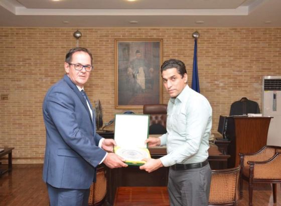 Ambasador Emin Čohodarević s Anwar-ul-Haqomom razgovarao o saradnji Islamabada i bh. gradova