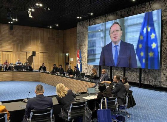 Várhelyi na konferenciji o pregovaračkom poglavlju 23: Proširenje je ulaganje u mir