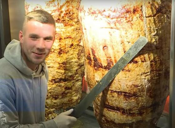Kralj golova danas je kralj kebaba: Podolski otvorio 30 restorana, zarađuje više od 200 miliona