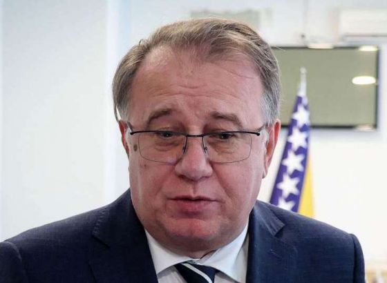 Nikšić i Dodik razgovarali o upućivanju Zakona o državnoj službi BiH u parlamentarnu proceduru