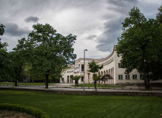 Komedija 'Ubit ću se, majke mi' za Dan žena u Kosači