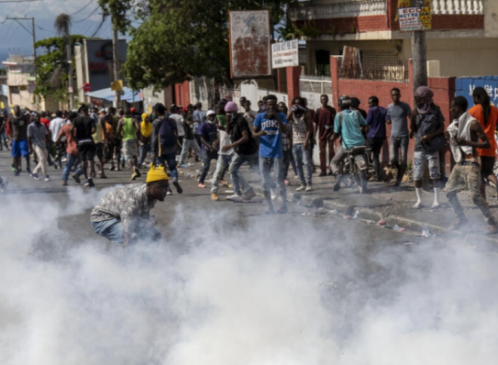 Haiti paraliziran nasiljem bandi, stotine pobjegle iz zatvora