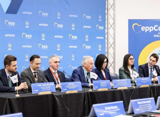 Buhač u Bukureštu: Očekujem otvaranje pristupnih pregovora s EU