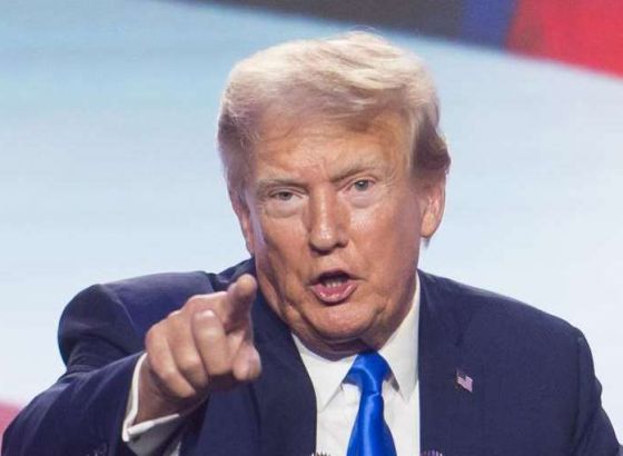 Trump obećao da će osloboditi zatvorene zbog učešća u napadu na američki Kapitol 2021.