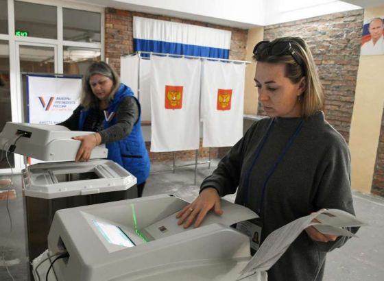 Rusija glasa: Zašto se Putin zamara sa održavanjem izbora?