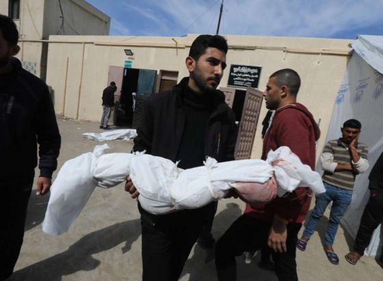Najmanje 29 Palestinaca ubijeno dok su čekali pomoć, Izrael demantira te navode