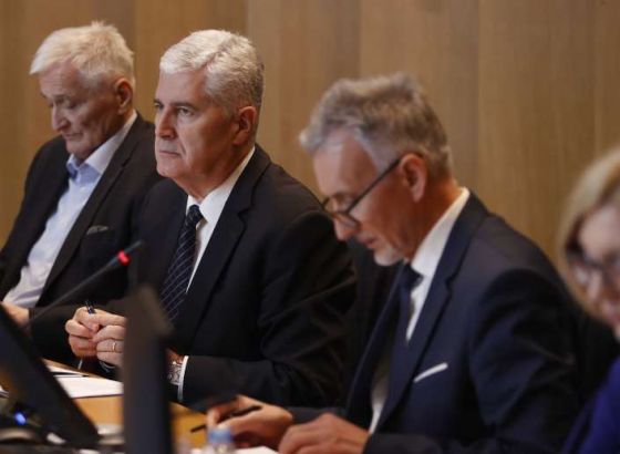 Prekinuta sjednica Doma naroda PSBiH, Klub Bošnjaka protiv Prijedloga zakona o Ustavnom sudu BiH