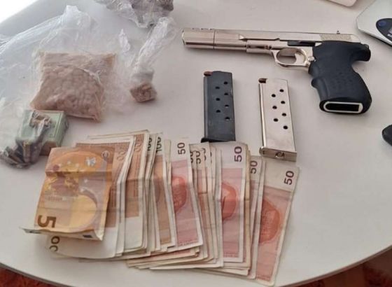 Akcija MUP-a KS 'Sultan II' - Uhapšena dva muškarca u Sarajevu, zaplijenjeno oružje i droga