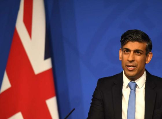 Više od 4.600 tražitelja azila stiglo u Britaniju u ovoj godini, novi problem za Sunaka