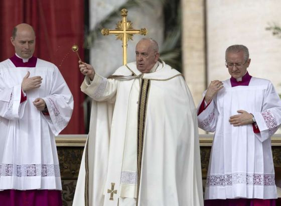 Papa Franjo u poruci 'Urbi et Orbi' pozvao na primirje u Gazi i oslobađanje talaca