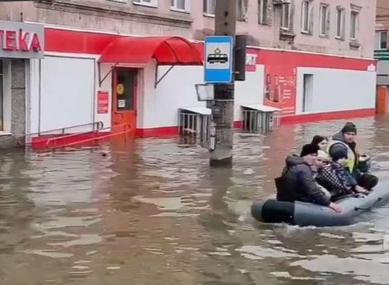Više od 10.000 stambenih objekata poplavljeno širom Rusije