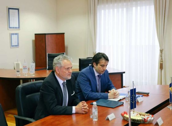 Čović sa Sattlerom: Stabilan politički dijalog lokalnih dionika ključan za pozitivan zamah