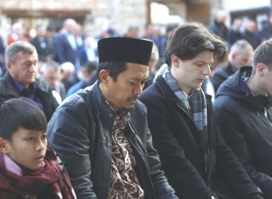 Muslimani širom svijeta proslavili Ramazanski bajram