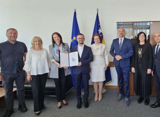 Bošnjak uručila Harisu Memiševiću Državnu nagradu  za znanost