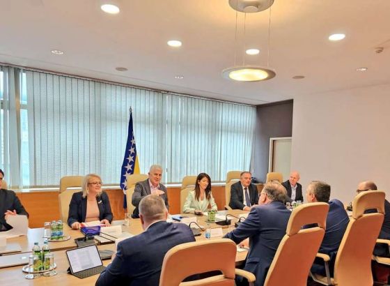 Čović s Nikšićem: Otvorena pitanja žurno riješiti partnerskim kompromisom