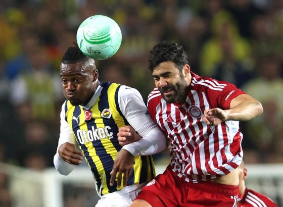 Olympiakos prvi put u polufinalu nekog evropskog takmičenja, Tzolakis heroj penal serije