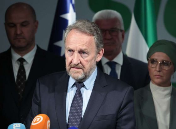 Izetbegović traži od institucija BiH i EUFOR-a da spriječi masovna okupljanja u Srebrenici