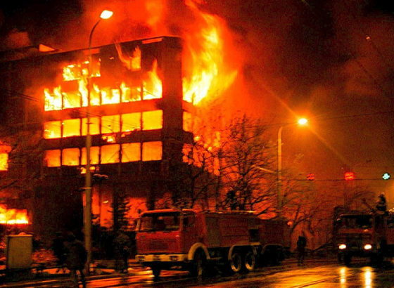 Srbija: Udruga i sindikati novinara traže odgovornost NATO za bombardiranje RTS-a