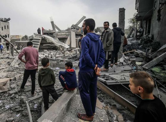 U izraelskim zračnim udarima na grad Rafah ubijeno 18 Palestinaca, među njima 14 djece