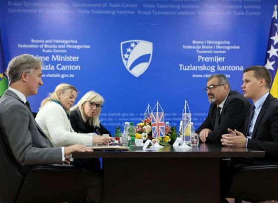 Ambasador Reilly u TK: Putna infrastruktura, obrazovanje i zdravstvo u fokusu djelovanja Vlade TK