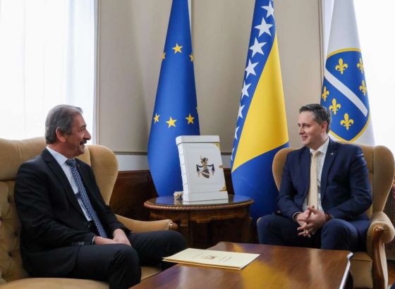 Bećirović razgovarao s ambasadorom Namoorom