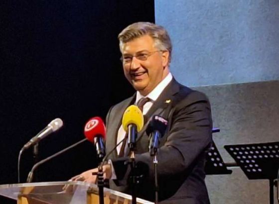 Plenković: Danas razgovori s manjinama i Domovinskim pokretom, već imamo 76 ruku