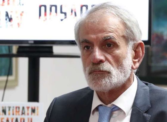 Predstavljena knjiga 'Antiratni teatar u Sarajevu pod opsadom' autorice Hane Bajrović-Čardaković