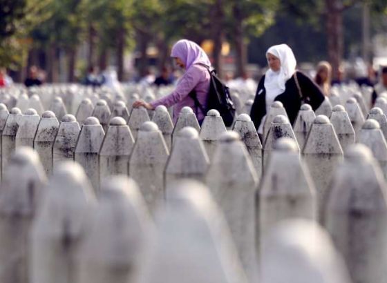 Crnogorska vlada usvojila amandmane na prijedlog Rezolucije o genocidu u Srebrenici