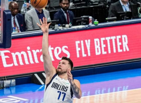 Triple-double Dončića za trijumf Dallasa u Oklahomi i vodstvo u seriji od 3-2