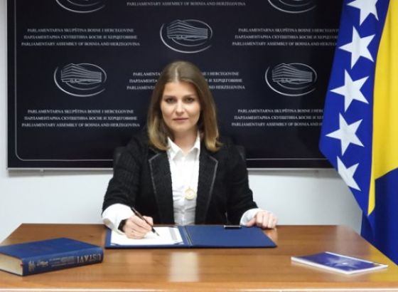 Karamehić-Abazović za START: SNSD koristi državni budžet kao sredstvo za pregovore, ali Republici Srpskoj „gori pod nogama“