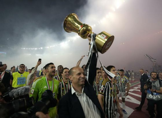 Uzeo trofej, otjerao direktora sa terena, pa prijetio novinaru: Maks Alegri „poludio” na kraju mandata u Juveu