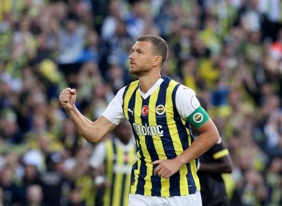 Džeko poručio navijačima Fenerbahcea: Vratit ćemo se jači naredne sezone