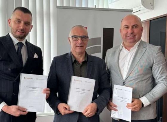 Do kraja šestog mjeseca sa istim tagom kroz Bosnu i Hercegovinu i Hrvatsku