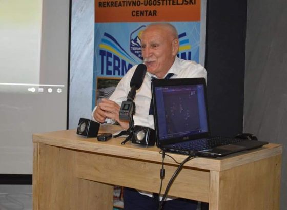Nikola Nikić je to zaslužio! Predivna atmosfera u hotelu Terme na Ozrenu na promociji knjige o  našoj fudbalskoj legendi