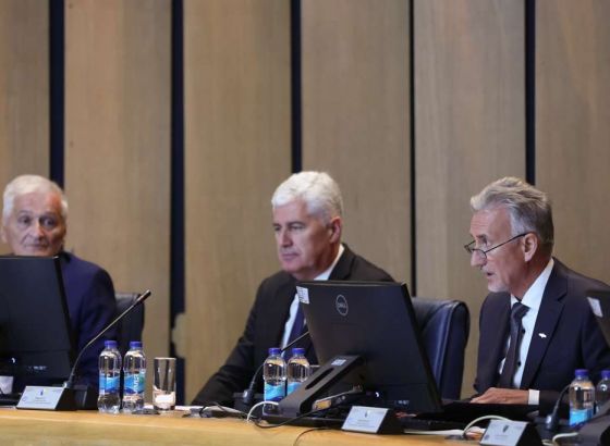 Delegati diskutovali o izmjeni Poslovnika i ranije prekinutoj sjednici