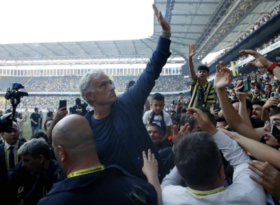 Gori Istanbul, stigao je Specijalni - Fener spektakularno dočekao Murinja