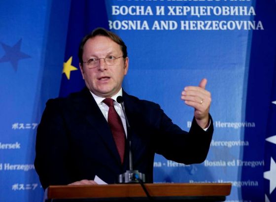 Varhelyi: BiH mora ubrzati provođenje reformi ako želi napredovati na evropskom putu