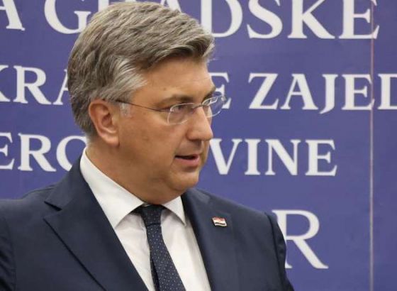 Plenković o Bartulici: Ne znam bi li ikome palo na pamet dovesti se Ferrarijem u stožer Ključne riječi: IZBORI,ANDREJ PLENKOVIĆ,