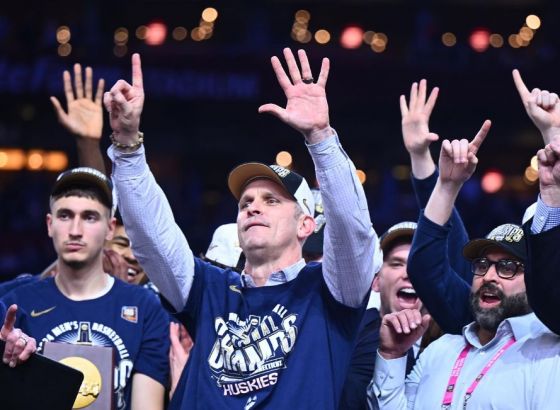 Trener iz NCAA lige odbio Los Angeles Lakerse