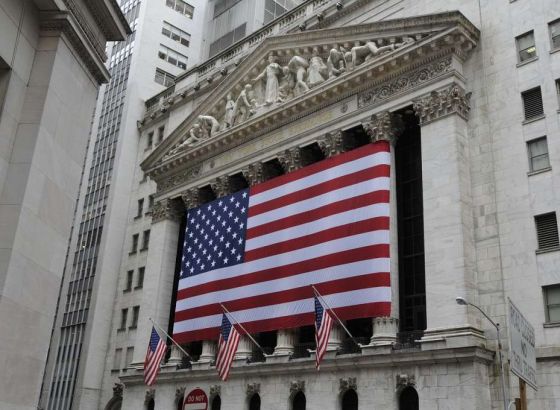 Američke Federalne rezerve ponovo zadržale kamatne stope između 5,25 i 5,5 posto