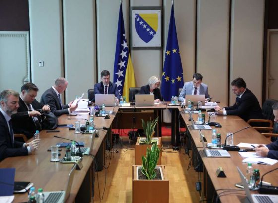 Vijeće ministara BiH o prilivu migranata i sigurnosnoj situaciji u privremenim prihvatnim centrima