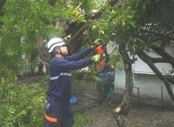Trinaest ljudi poginulo u poplavama i klizištima u El Salvadoru i Guatemali